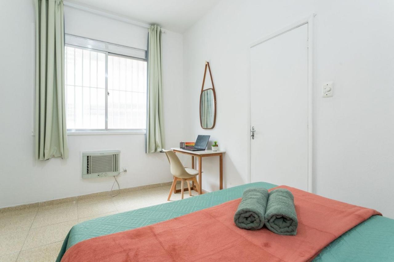 Conforto E Relax, Caminhando Para A Praia De Copacabana, Quarto E Sala, Completo, Com Wi Fi, Cozinha, Ar Condicionado Rio de Janeiro Buitenkant foto