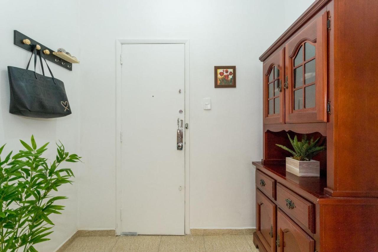 Conforto E Relax, Caminhando Para A Praia De Copacabana, Quarto E Sala, Completo, Com Wi Fi, Cozinha, Ar Condicionado Rio de Janeiro Buitenkant foto
