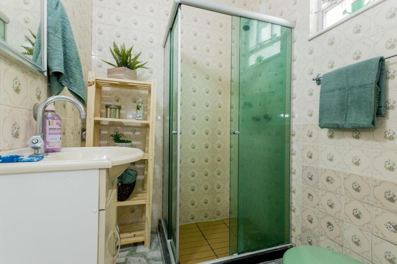 Conforto E Relax, Caminhando Para A Praia De Copacabana, Quarto E Sala, Completo, Com Wi Fi, Cozinha, Ar Condicionado Rio de Janeiro Buitenkant foto